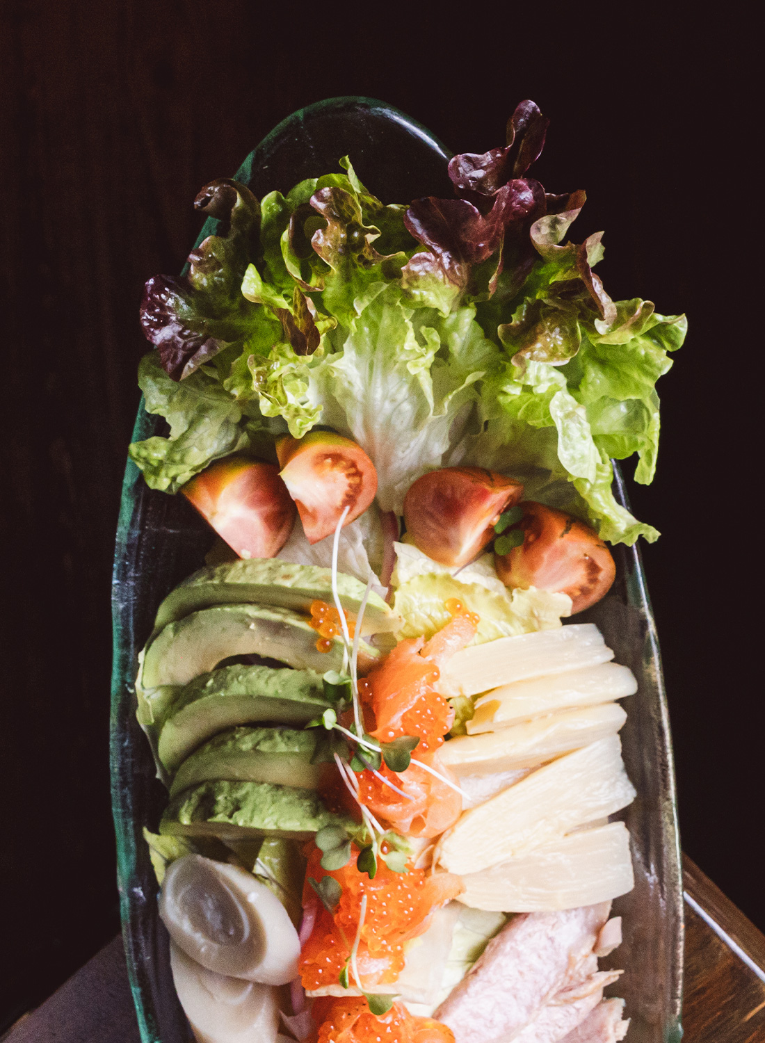 Ensalada de Aguacates y Salmón Marinado