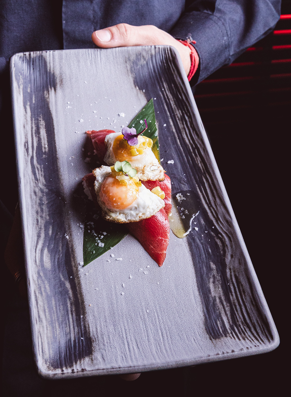 Nigiri de Atún Rojo con Huevo de Codorniz